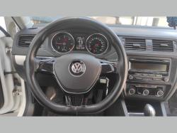 Volkswagen Jetta Sedan 1.6 TDI Trendline DSG
